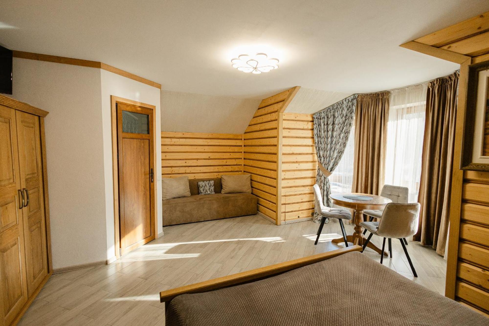 Hotel Zatyshok Nad Prutom Bukowel Exterior foto